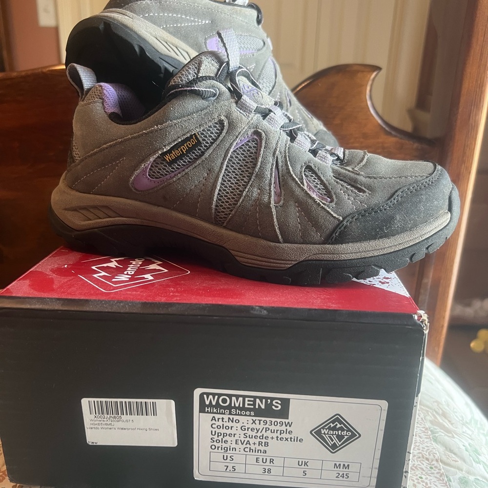 Weatherproof Women's Gray and Purple Athletic Shoes